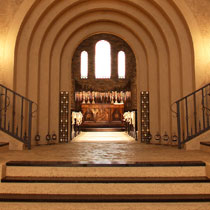 石の教会サンクチュエル大聖堂のホールです
